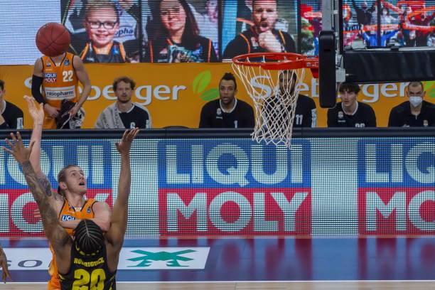 易的临近 易的临近